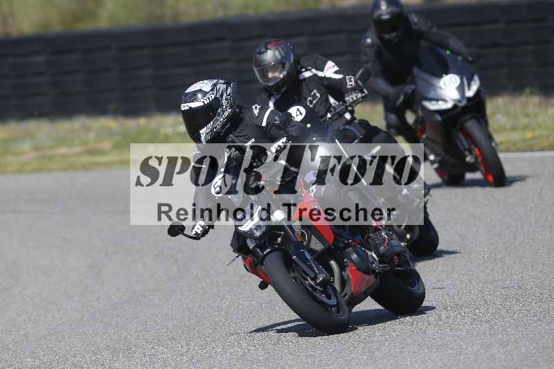 /01 02.04.2026 MAZ ADR/Gruppe gelb Gruppe gruen/57